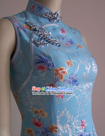 Chinese Stunning Light Blue Cheongsam with Beautiful Button