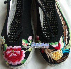 Chinese Traditional Phoenix and Peony Shoes