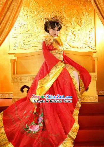 Traditional Chinese Wedding Outfit for Women