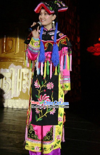 Traditional Chinese Qiang Ethnic Clothing and Hat Set