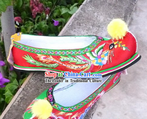 Traditional Chinese Wedding Embroidered Dragon Phoenix Shoes for Brides