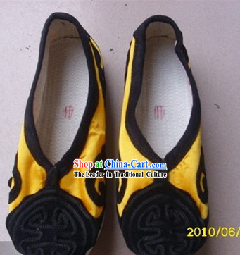 Traditional Chinese Yellow Taoist Shoes for Men