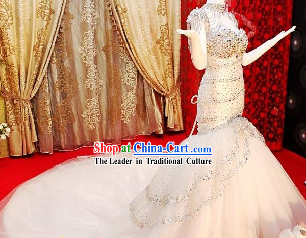 Stunning Crystal Long Tail Wedding Dress for Brides