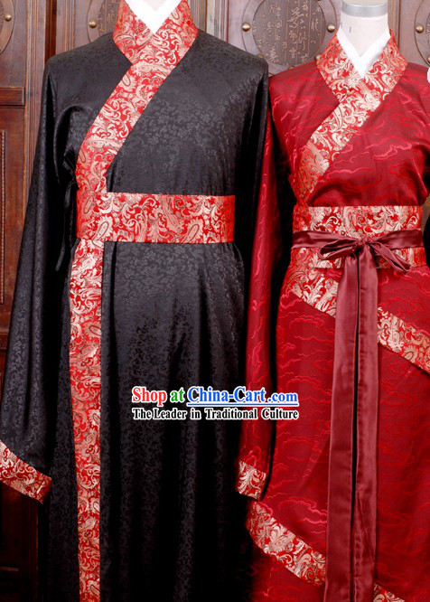 Traditional Chinese Black and White Wedding Dresses for Men and Women