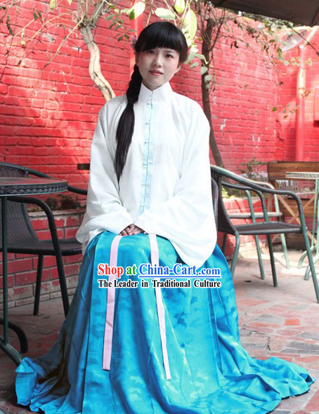 Traditional Chinese Blue and White Clothing for Women