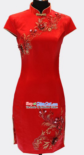 Traditional Chinese Red Short Cheongsam for Women