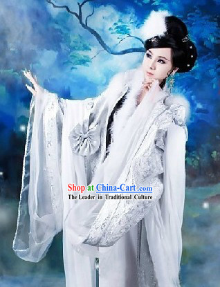 Ancient Chinese White Foxtrel Costumes for Women