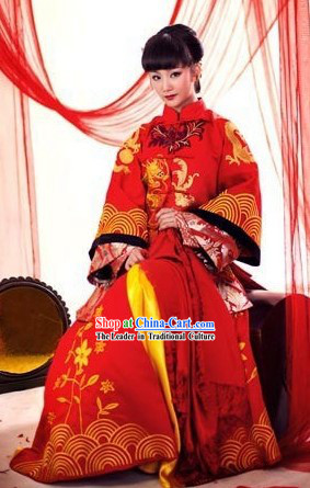 Red Chinese Classical Wedding Suit for Brides