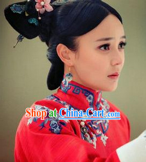 Chinese Traditional Wedding Dress and Hair Accessories