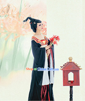 Tang Dynasty Black Female Suit and Wig