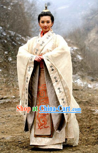 China Ancient Noblewoman Han Fu Dresses and Hair Accessories