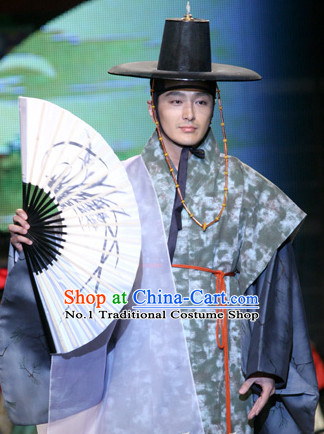Traditional Korean Scholar Costume for Men