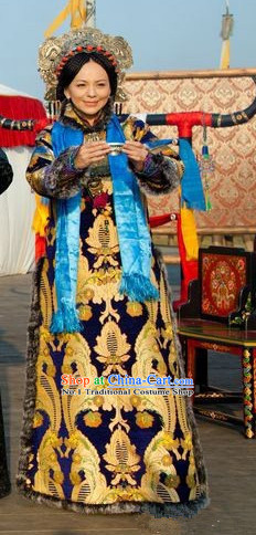 Manchu Queen Robe Costumes and Hat