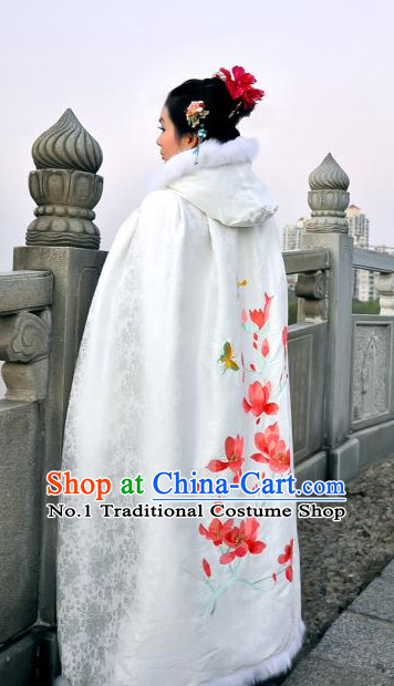 White China Ancient Cultural Garment Hanfu Mantle Clothes