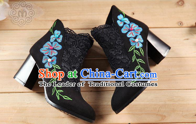 Traditional Chinese Folk Dance Shoes, China Female Embroidered Shoes, Chinese Minority Nationality Embroidery Lace Ankle Boots for Women