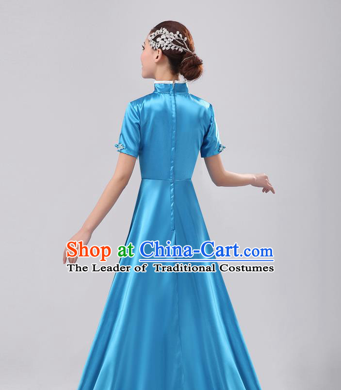 Traditional Chinese Yangge Fan Dancing Costume