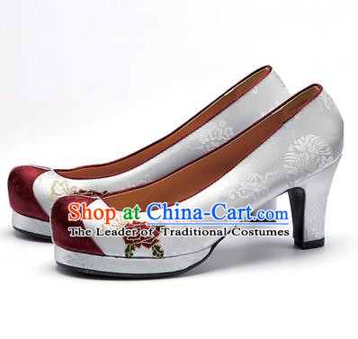 Traditional Korean National Wedding Shoes Grey Embroidered Shoes, Asian Korean Hanbok Embroidery Flowers High-heeled Court Shoes for Women