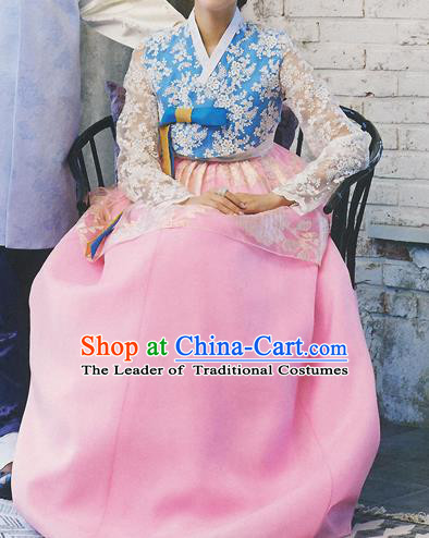 Korean National Handmade Formal Occasions Wedding Bride Clothing Hanbok Costume Embroidered Blue Lace Blouse and Pink Dress for Women