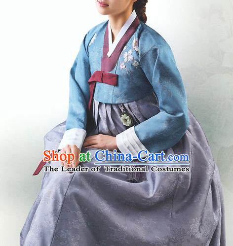 Top Grade Korean National Handmade Wedding Palace Bride Hanbok Costume Embroidered Blue Blouse and Grey Dress for Women