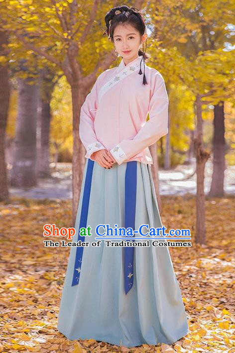 Traditional Chinese Ming Dynasty Palace Lady Costume Ancient Princess Embroidered Clothing for Women