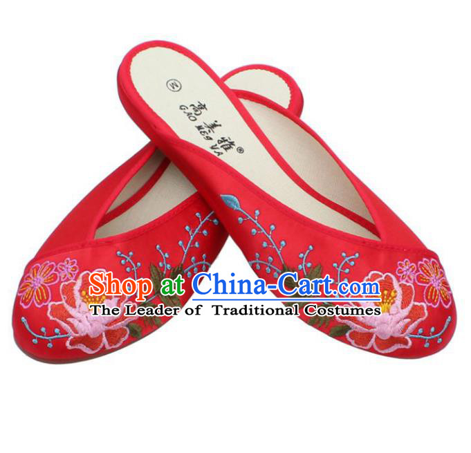 Traditional Chinese National Bride Red Embroidered Slippers, China Handmade Embroidery Flowers Shoes for Women