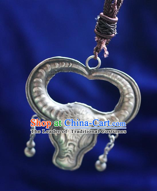 Traditional Chinese Miao Nationality Crafts Jewelry Accessory, Hmong Handmade Miao Silver Ox-Head Pendant, Miao Ethnic Minority Necklace Accessories Sweater Chain Pendant for Women