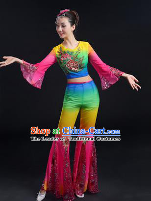 Traditional Chinese Yangge Fan Dancing Costume, Folk Dance Yangko Mandarin Sleeve Paillette Uniforms, Classic Dance Elegant Dress Drum Dance Embroidered Peony Clothing for Women