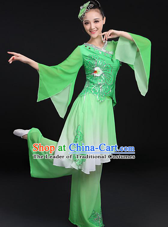 Traditional Chinese Yangge Fan Dancing Costume, Folk Dance Yangko Mandarin Sleeve Uniforms, Classic Umbrella Dance Elegant Dress Drum Dance Paillette Green Clothing for Women