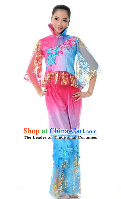 Traditional Chinese Classical Dance Yangge Fan Dancing Mandarin Sleeve Costume, Folk Dance Drum Dance Uniform Yangko Pink Clothing for Women