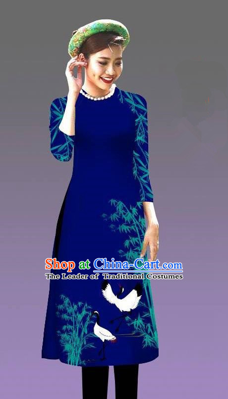 Top Grade Asian Vietnamese Costumes Classical Jing Nationality Crane Pattern Short Cheongsam, Vietnam National Clothing Bride Traditional Royalblue Ao Dai Dress