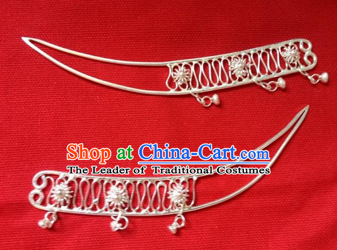 Traditional Chinese Ancient Classical Handmade Miao Silver Hairpin Jewelry Accessories Hanfu Palace Combs and Sticks for Women