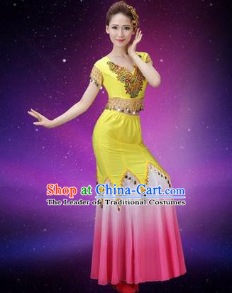 Traditional Chinese Dai Nationality Peacock Dance Costume, Folk Dance Ethnic Pavane Clothing, Chinese Minority Nationality Dance Fishtail Yellow Dress for Women
