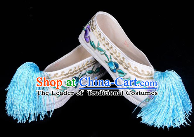 Top Grade Professional Beijing Opera Hua Tan Embroidered White Cloth Shoes, Traditional Ancient Chinese Peking Opera Diva Princess Blood Stained Shoes