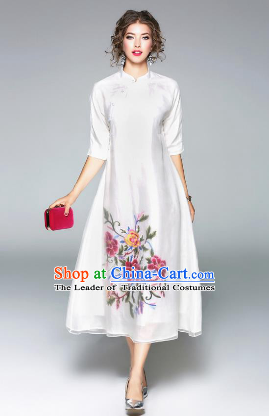 Asian Chinese Oriental Costumes White Cheongsam, Traditional China National Embroidery Chirpaur Dress for Women