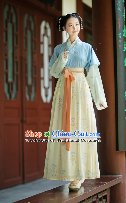Ancient Chinese Palace Princess Hanfu Costume, Traditional China Song Dynasty Palace Lady Embroidery Clothing Half-Sleeves Blouse and Skirts