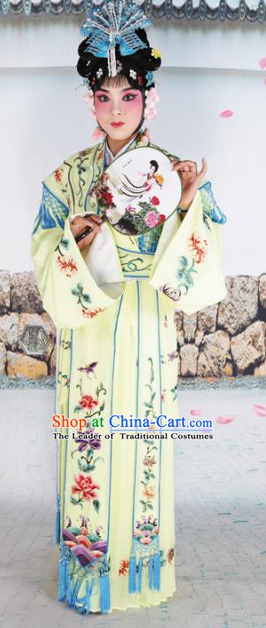 Chinese Beijing Opera Princess Yellow Embroidered Costume, China Peking Opera Actress Embroidery Clothing