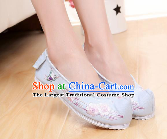 Chinese Ancient Traditional Embroidered Shoes Hanfu Embroidery Peach Blossom Blue Cloth Shoes for Women