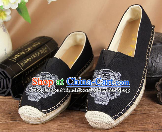 Chinese National Handmade Shoes Traditional Cloth Shoes Embroidery Tiger Black Shoes for Women