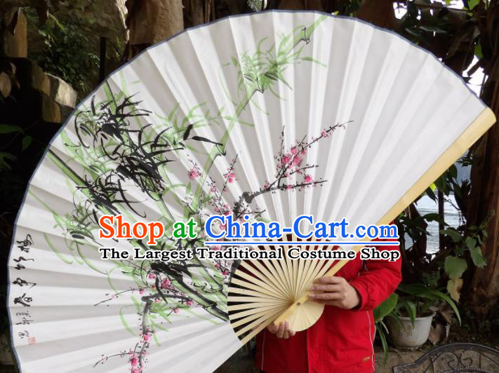Chinese Traditional Paper Fans Decoration Crafts Hand Ink Painting Plum Blossom Bamboo Wood Frame Folding Fans