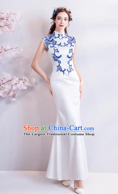 Chinese Traditional Chorus White Cheongsam Wedding Bride Compere Red Full Dress for Women