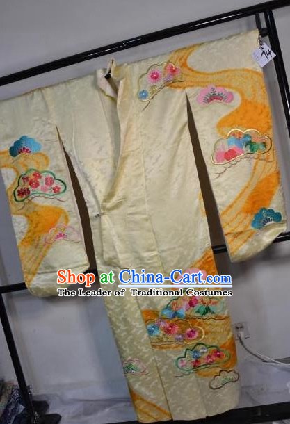 Japan Traditional Furisode Kimonos Costume Japanese Printing Flowers Golden Yukata Dress for Women