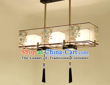 Traditional China Handmade Lantern Ancient Embroidered Three Lanterns Palace Ceiling Lamp