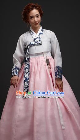 Korean Traditional Palace Garment Hanbok Fashion Apparel Costume Bride White Blouse and Pink Dress for Women