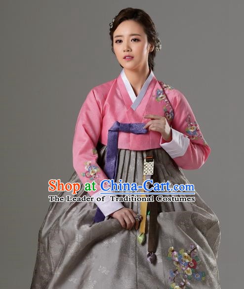 Korean Traditional Bride Hanbok Pink Blouse and Grey Embroidered Dress Ancient Formal Occasions Fashion Apparel Costumes for Women