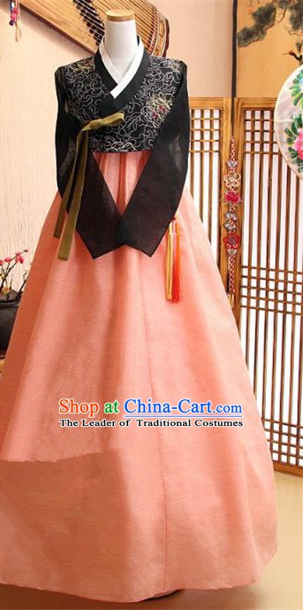 Korean Traditional Tang Garment Hanbok Formal Occasions Black Blouse and Pink Dress Ancient Costumes for Women