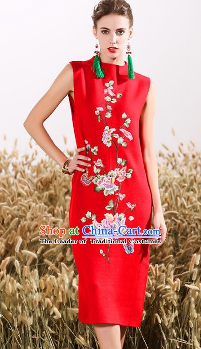 Chinese National Costume Embroidered Butterfly Red Cheongsam Vintage Qipao Dress for Women