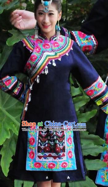 Traditional Chinese Tujia Nationality Performance Embroidered Costume Folk Dance Ethnic Dress Clothing for Women