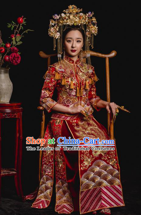 Chinese Ancient Wedding Costume Qing Dynasty Bride Embroidery Toast Clothing, Traditional Delicate Embroidered Red Xiuhe Suits for Women