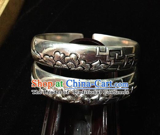 Handmade Chinese Miao Nationality Craft Carving Peony Sliver Bracelet Traditional Hmong Bangle for Women
