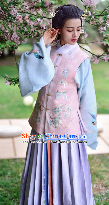 Chinese Ming Dynasty Countess Embroidered Costume Ancient Nobility Lady Hanfu Dress for Women